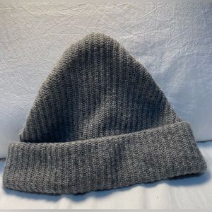 James Street Co adult grey beanie. 100% merino wool.